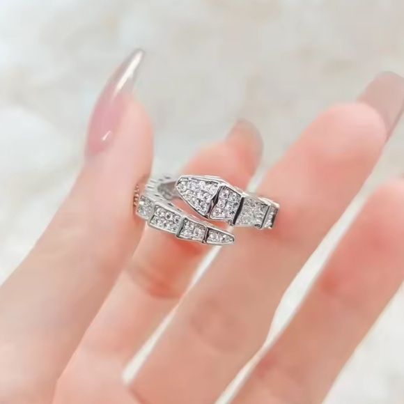 Adjustable Serpenti lux silver zircon ring - Picture 11 of 13